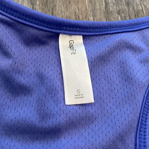 Gap workout tank small - Picture 2 of 9